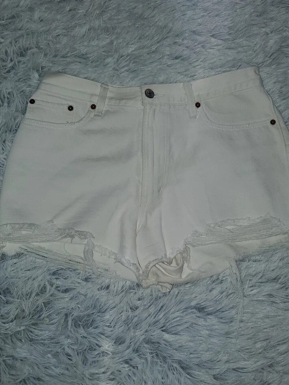 **Abercrombie & Fitch Annie High Rise Distressed Denim Shorts White Size 6 / 28*